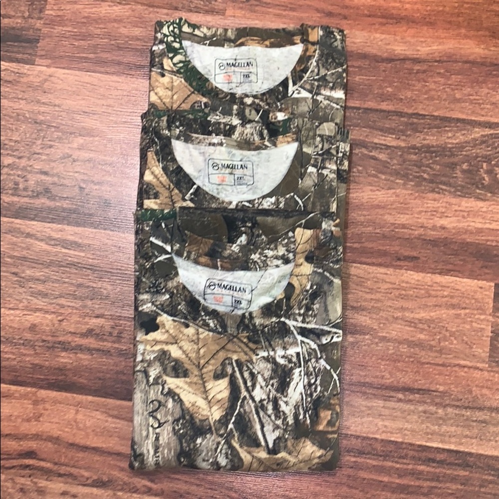 ❌SOLD❌Bundle of 3 Men’s 2XL Realtree Camo T-shirts - Picture 3 of 8